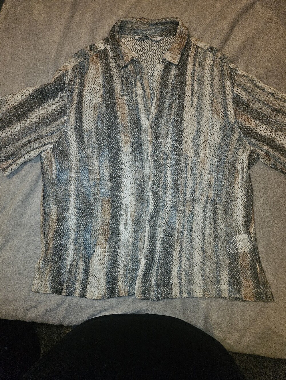 Like New! Zara Men’s Open Knit Mesh Shirt – Neutral Stripe